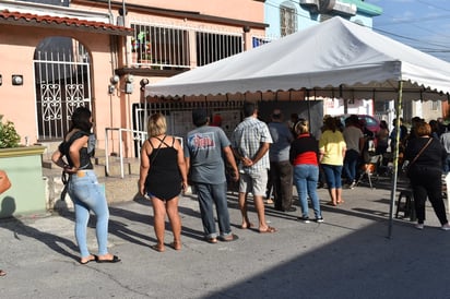 Arrancan tarde mayoría de las casillas en Monclova