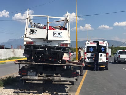 Familia termina volcada en la 30 de Coahuila 