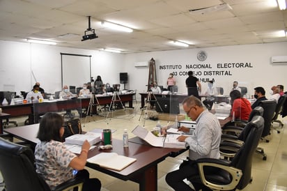 Arranca INE de Monclova recuento de actas en distrito 03