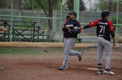 Orioles superan a los Phillies