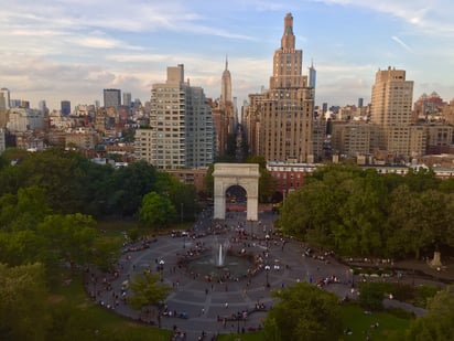 Caos se apodera de las noches de popular parque en el Village de Nueva York