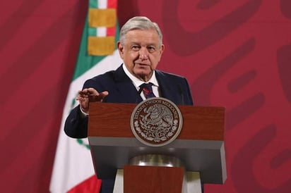 Interrumpen mensaje de AMLO; denuncian falta de pagos de Transístmico