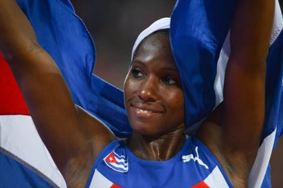 Pertiguista cubana Yarisley Silva salta 4.60 metros, su mejor marca del año