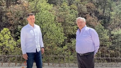 AMLO y Murat supervisan construcción de carretera Mitla-Tehuantepec