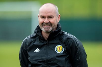 Steve Clarke: 'El gol de Schick fue un mazazo'