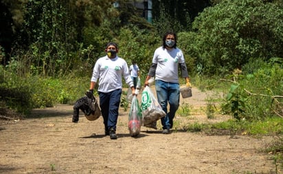 Retira Sedema 300 kilos de basura de la barranca Tecamachalco