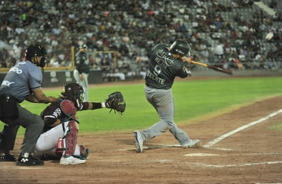 Algodoneros derrota al campeón Acereros