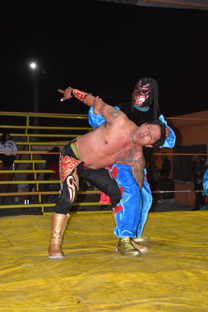 Abren funciones de Lucha Libre en Monclova 