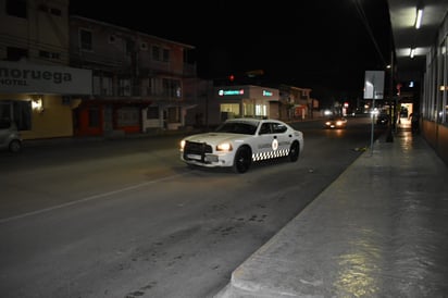 Instituto Nacional de Migración realiza operativos nocturnos por la zona hotelera de Monclova