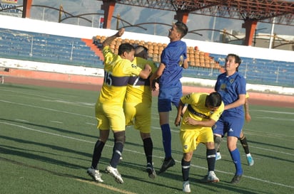 La Obrera recibe a los Amigos y Compadres