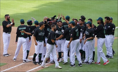 México olvida papelón contra Dominicana y derrota a Venezuela