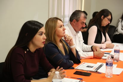 Somos en Coahuila un modelo integral en adopciones: DIF