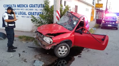 Estampa Chevy en poste de CFE de Monclova 