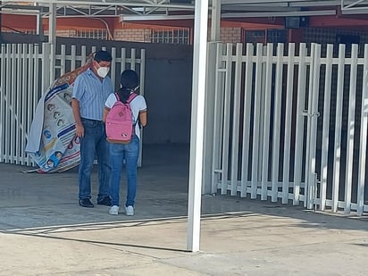 Dan apoyo psicológico a alumnos de secundaria