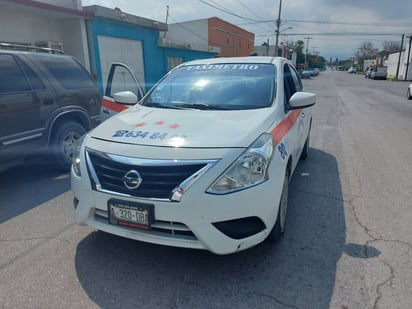  Descubren fallas en 40 unidades de taxis de Frontera