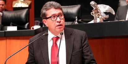 Monreal pide a SCJN definir pronto fuero de García Cabeza de Vaca