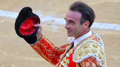 Enrique Ponce, un torero de época que deja su cetro después de 30 años