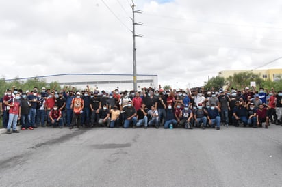 Persiste paro de labores en la empresa Golden Dragon en Monclova 