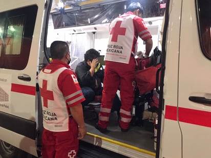 Por viejas rencillas tunden a golpes a taxista de Monclova 