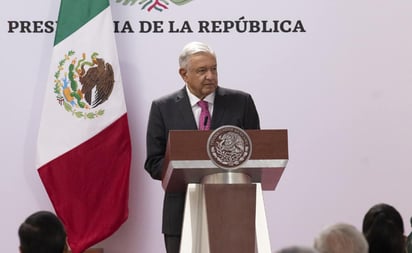 Oposición en Senado critica 'actitud triunfalista' de AMLO en informe