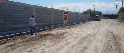 Supervisan obras de pavimento en Frontera