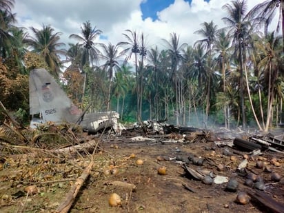 Accidente de avión filipino deja 45 muertos, 53 heridos y 5 desaparecidos 