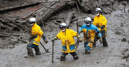 Se elevan a 3 los muertos y a más de 100 los desaparecidos por alud en Japón