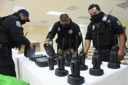 11 aspirantes a policía sometidos a exámenes pruebas de control y confianza