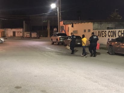 Mujer intenta robar en súper mercado y la detienen en Monclova