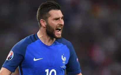 Gignac al pendiente de los Tigres desde la concentración de Francia