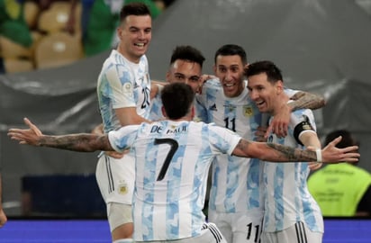 Argentina propina pequeño Maracanazo y alza su decimoquinta Copa América 