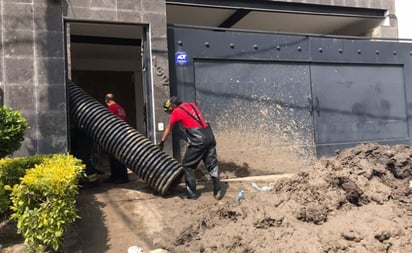 Padece familia por deslave tras tormenta en Naucalpan