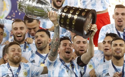 Messi dedica título de Copa América a Maradona