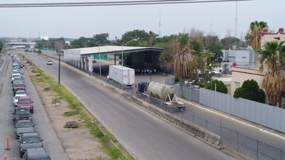 El plan piloto de cruce de camiones se reanuda en la frontera de Piedras Negras