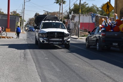 Gran afluencia de paisanos cruzan por la Región Centro