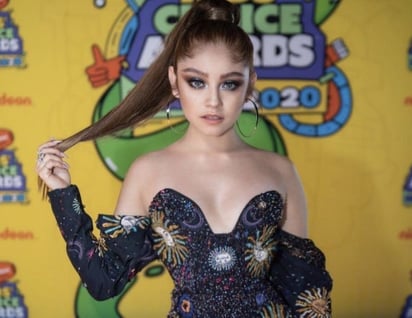 Karol Sevilla aprovechando el éxito en la nueva ola pop