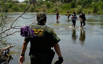 EU emite nueva orden sobre cómo tratar a niños migrantes