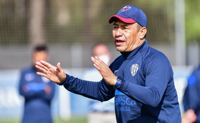 Ambriz no llevaría futbolistas mexicanos al Huesca