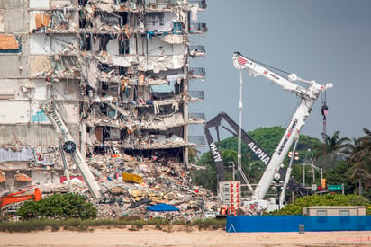 Las llamadas al 911 por el derrumbe del edificio en Miami revelan confusión y caos