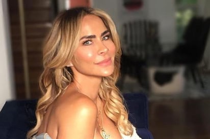 La actriz Aylín Mujica alienta a los cubanos a no detener las protestas