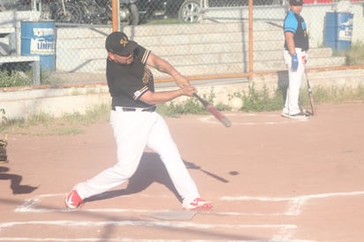 Rojos toma delantera y le gana a Mayos