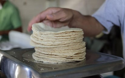 Tortillerías de Monclova cierran por altos costos de la masa 