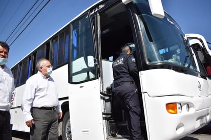 Policías de Monclova reciben vacuna contra COVID-19