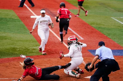 Reprueban proceder se selección femenil de softbol