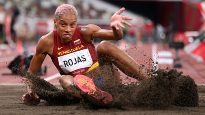 Venezuela festeja el oro olímpico y récord mundial de Yulimar Rojas en Tokio