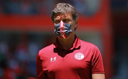 Toluca derrota a Tigres y se coloca momentáneamente como líder