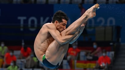 Rommel Pacheco califica a la final de trampolín 3m varonil