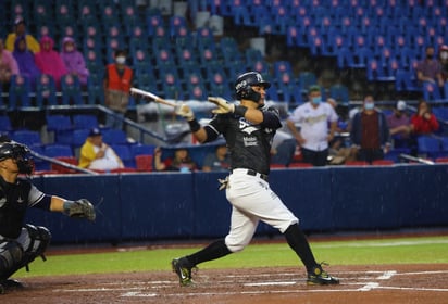 Sultanes sigue adelante de Acereros en el juego