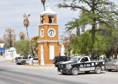 Alcalde de Nadadores: Al menos 60 empleados en la presidencia serán dados de baja 