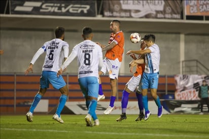 Correcaminos le roba el triunfo a Cancún FC en el minuto 96